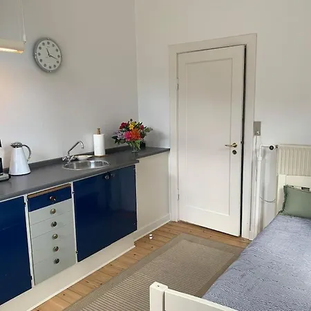 Apartment Vaerelse Ved Nykobing F. *