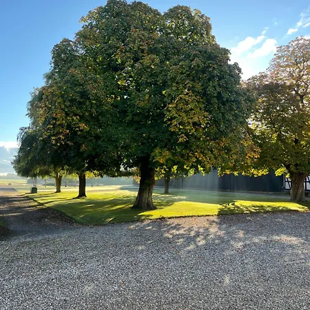 Vaerelse Ved Nykobing F. Apartment *